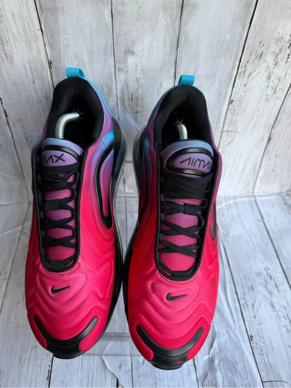 🇺🇸 Nike Air Max 720 Red Gradient Men’s  Size 12